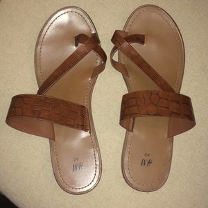 H&M size 40 slip on leather slippers